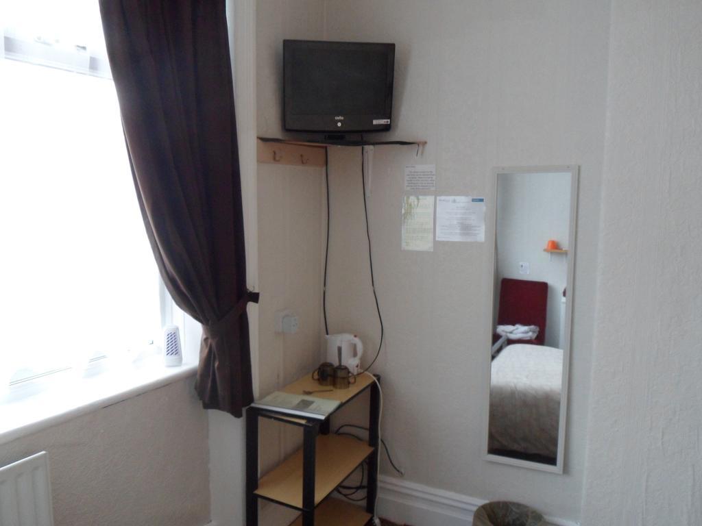 Appleton 3* Blackpool